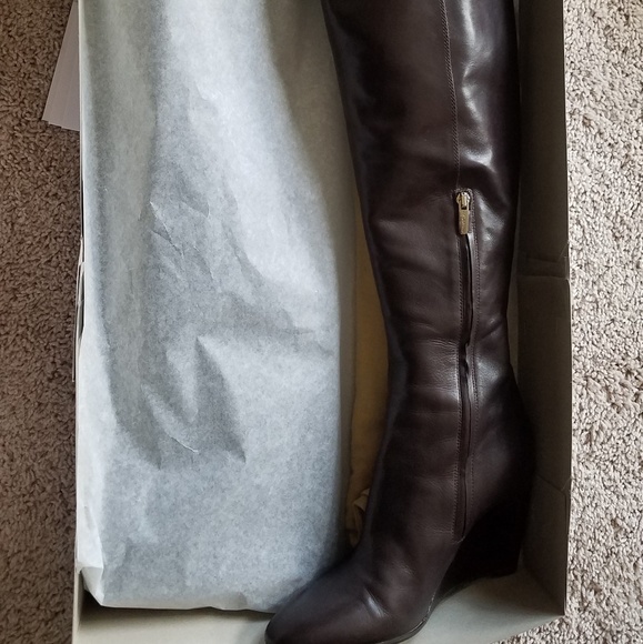 Sergio Rossi above the thigh high boots - Picture 5 of 6